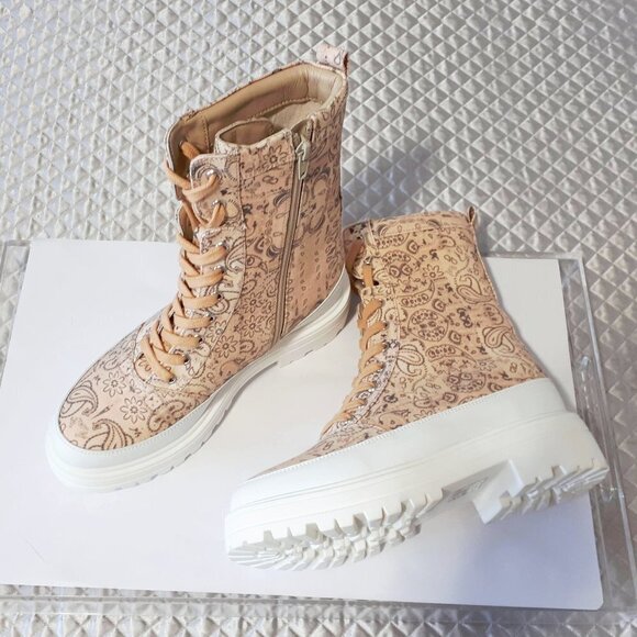 NWOT Free People jacquard print canvas lug sole lace-up "hiker" boots, EU 40 - Picture 11 of 16